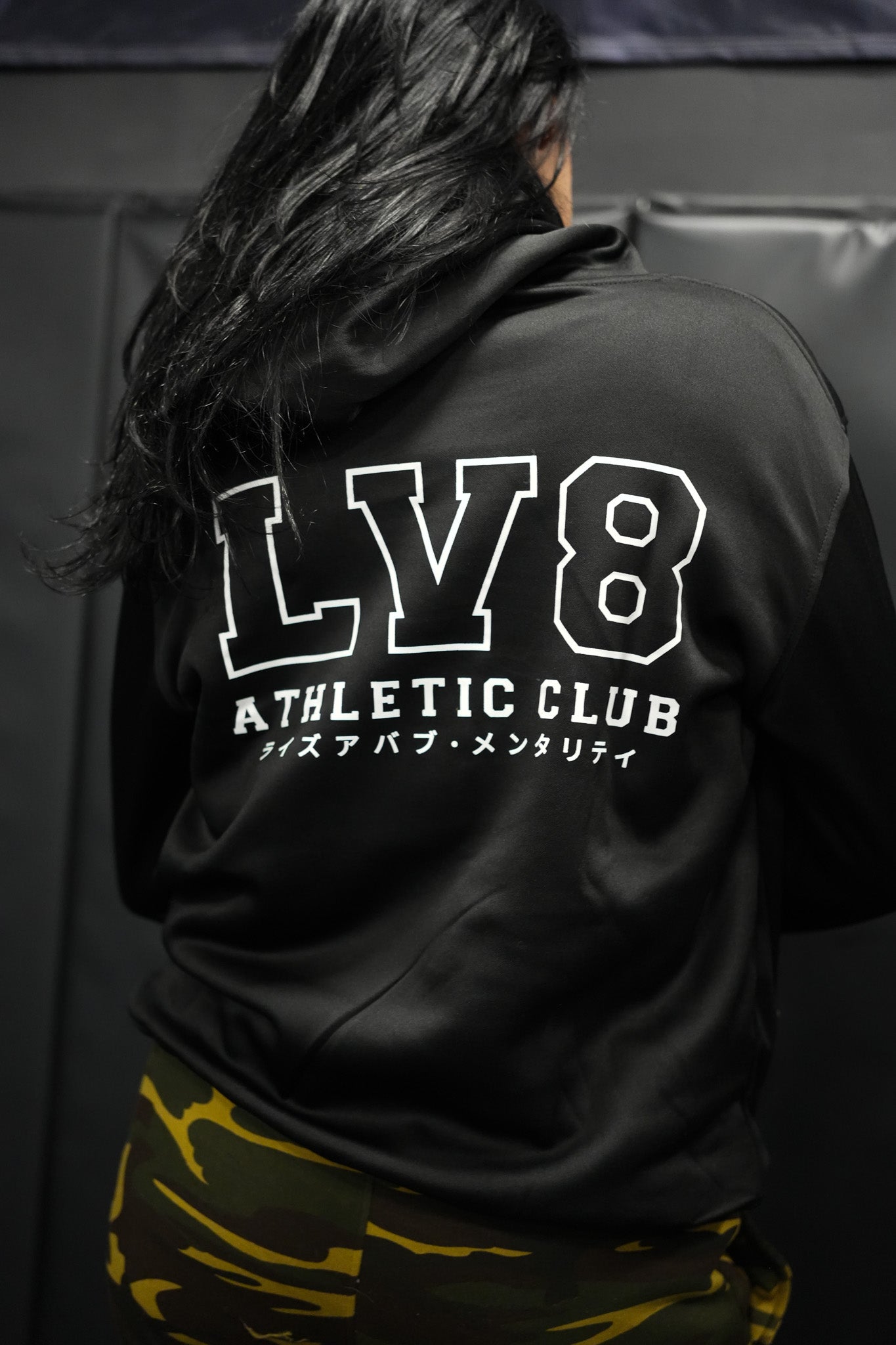 LV8 - Hoodie (unisex)